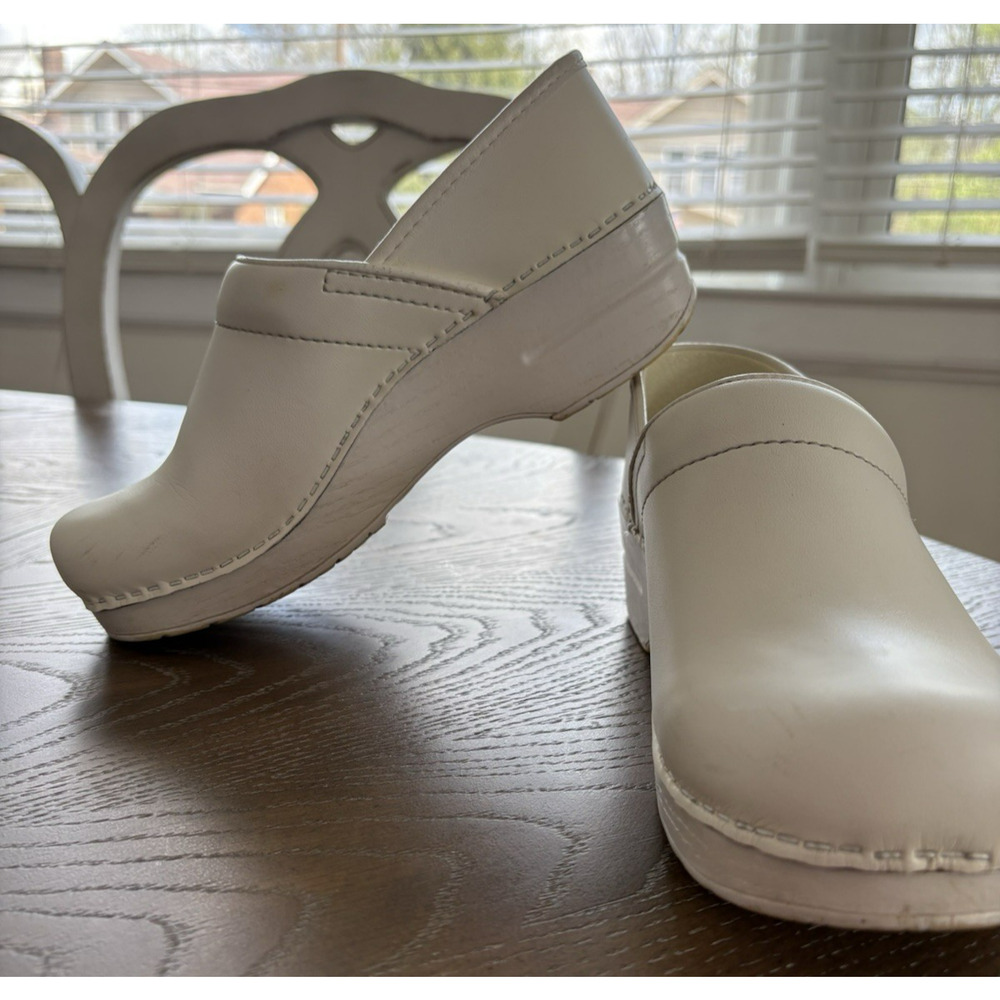 Dansko Professional White Leather Box Clog Nursing Shoes Hospital Gear | 39 - Picture 7 of 11